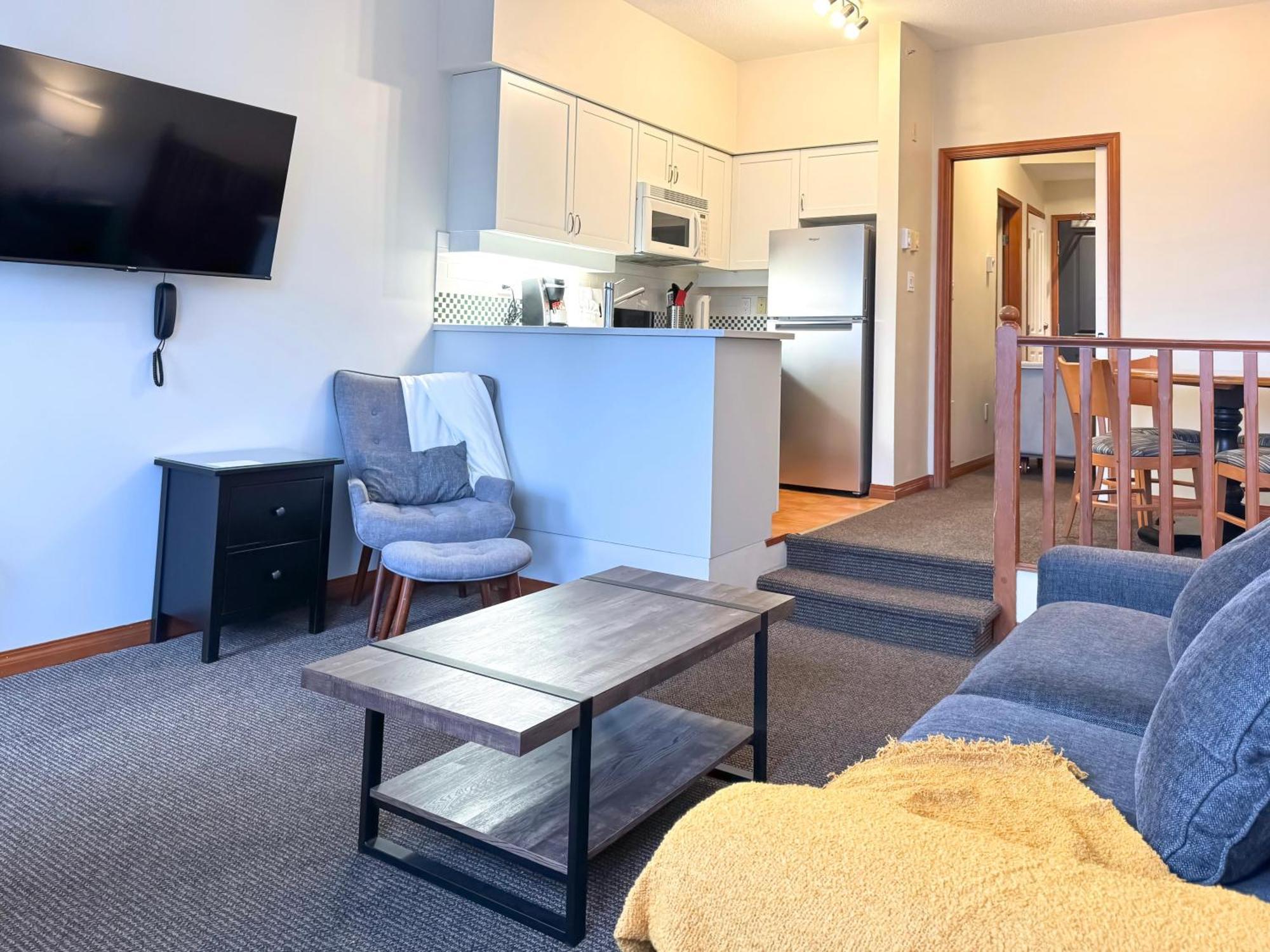 Alpenglow Lodge Family & Work Retreat By Mva 惠斯勒 外观 照片